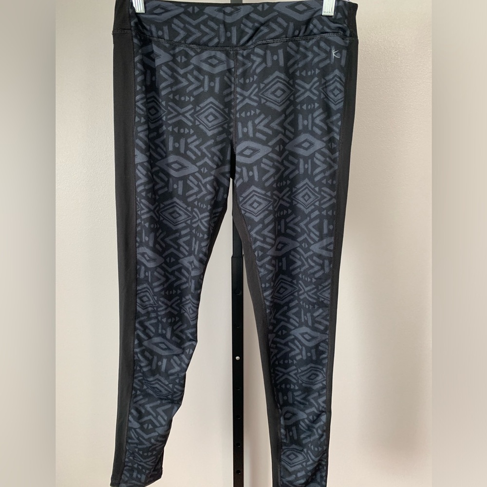 Danskin Now Printed Leggings